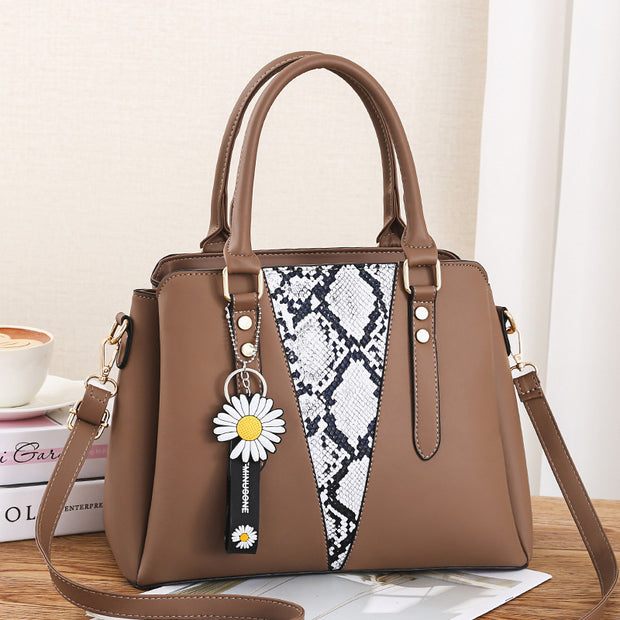 daisy pendant single shoulder slung handbag