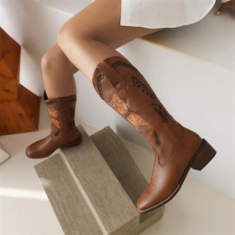 Embroidered Square Toe Mid-Heel Boots