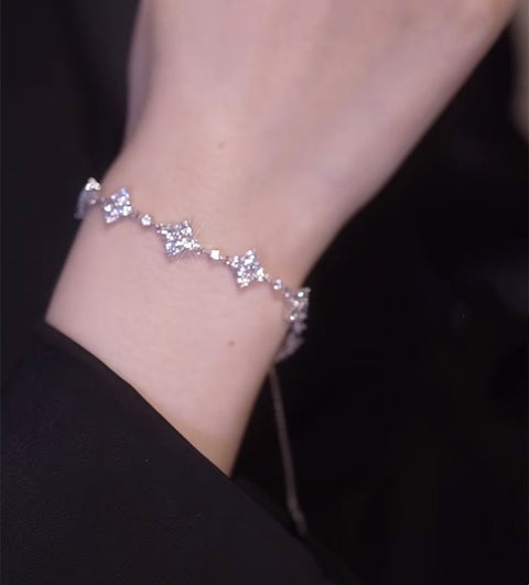 Exquisite Wrist Bracelet